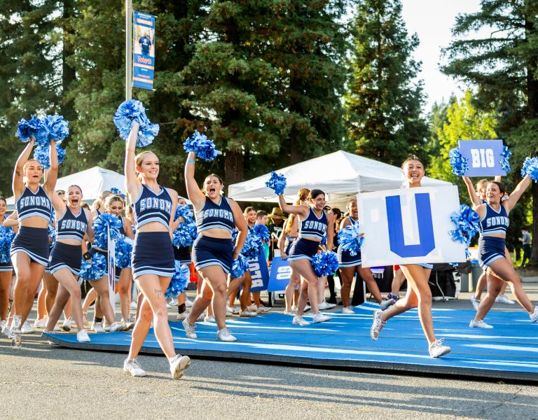 SSU Sapphires cheering at big nite