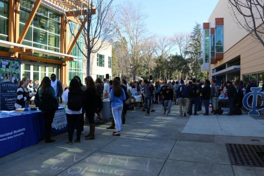 students in Seawolf Plaza